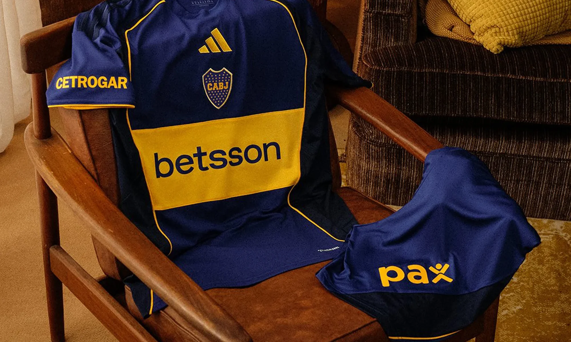 Boca Juniors estrena camiseta por los 25 años de la Libertadores 2001