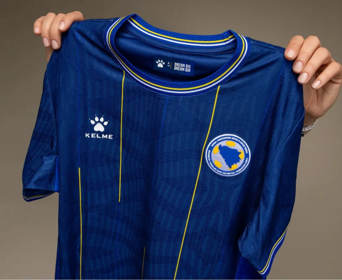 Bosnia y Herzegovina desvela las camisetas con las que jugará el Mundial 2026