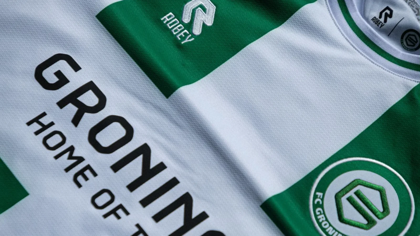 El FC Groningen rinde homenaje a su G y al morado en sus camisetas 2026-2027