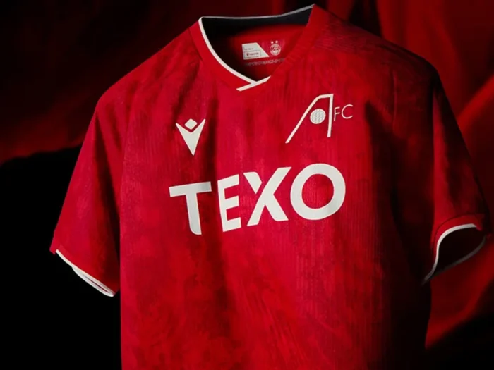 Leopardos y una biblioteca de cristal: así son las camisetas Macron del Aberdeen 2026-2027
