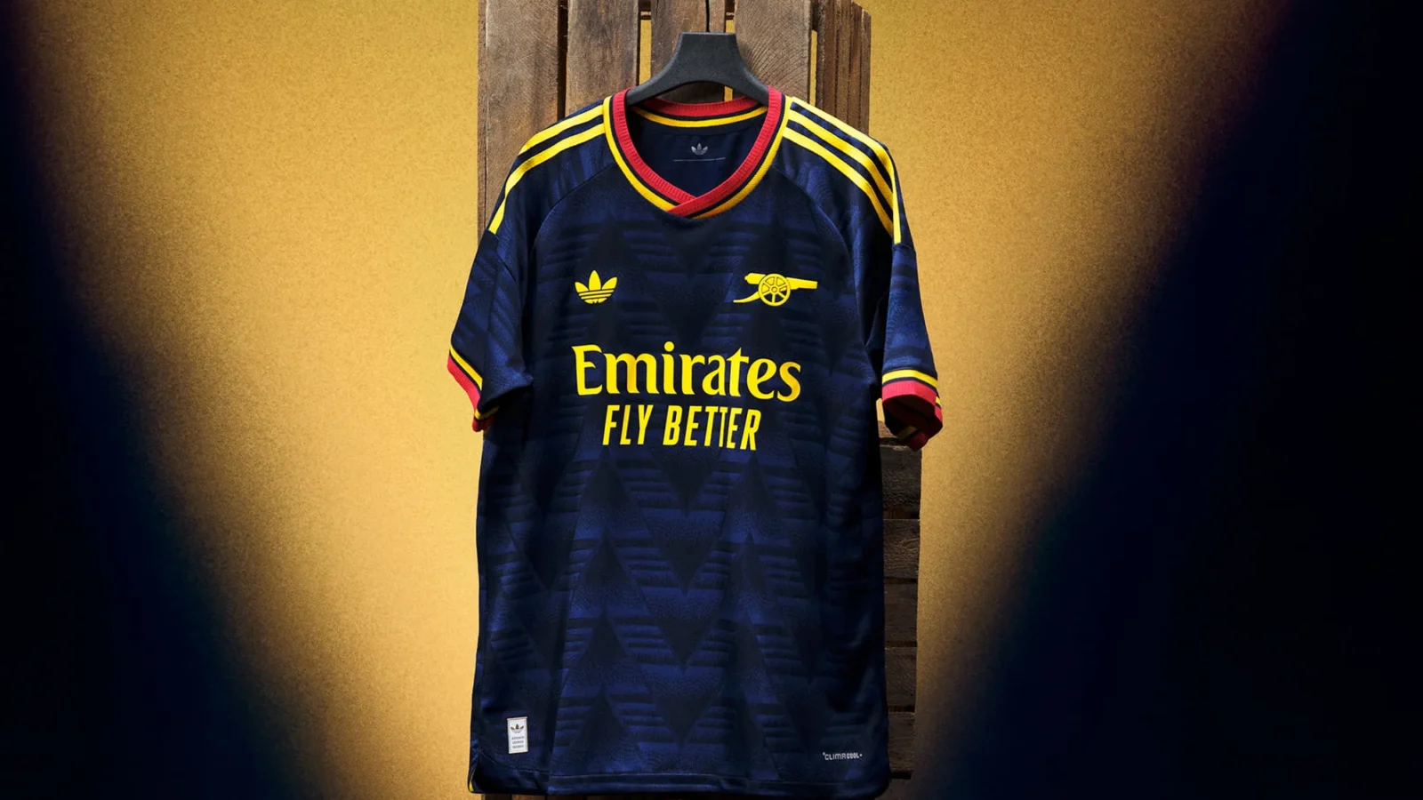 Vuelve la «Bruised Banana»: la camiseta visitante del Arsenal 2026-2027 reinterpreta un icono