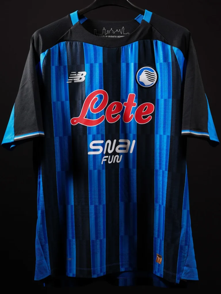 La nueva camiseta local del Atalanta 2026-2027 esconde un patrón inspirado en su estadio
