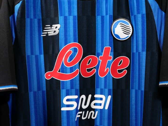 La nueva camiseta local del Atalanta 2026-2027 esconde un patrón inspirado en su estadio