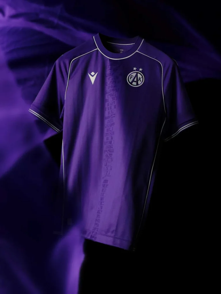 El Austria de Viena rinde homenaje a sus escudos históricos en sus camisetas 2026-2027