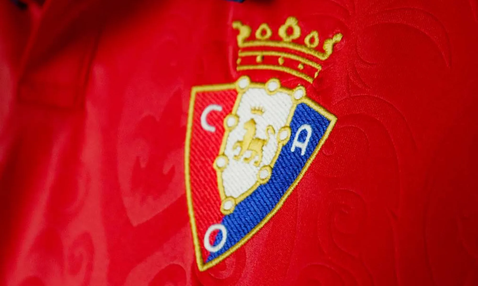 Las camisetas del CA Osasuna 2026-2027 se inspiran en la Plaza del Castillo de Pamplona
