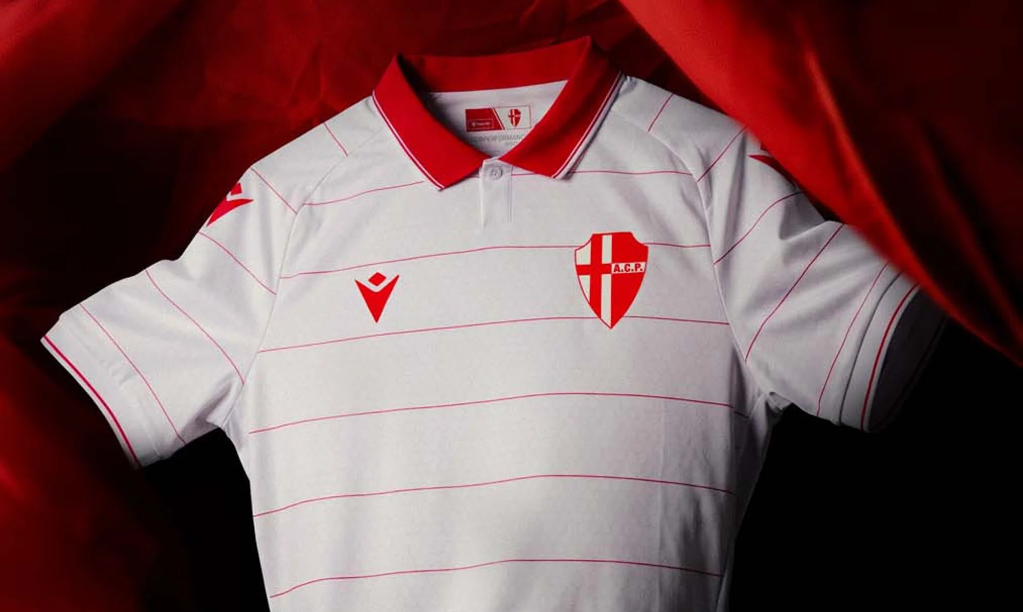 Las camisetas del Padova 2026-2027 unen la historia del club y el Caballo de Madera de Padua