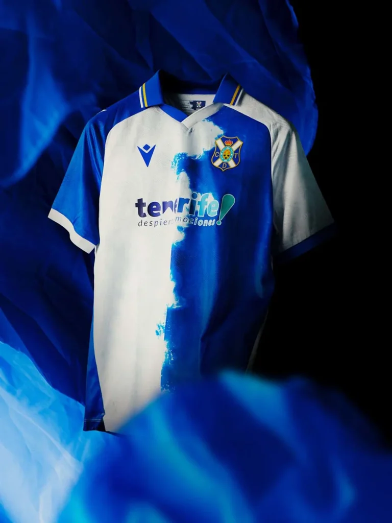 El Atlántico inspira la primera camiseta del CD Tenerife 2026-2027 de Macron