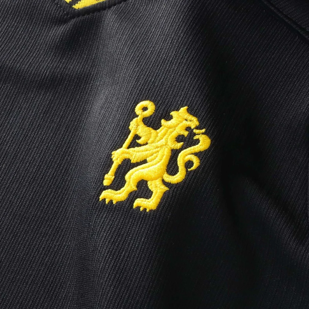 «Unleash The Lion»: el Chelsea viste de negro y oro en su camiseta visitante 2026-2027