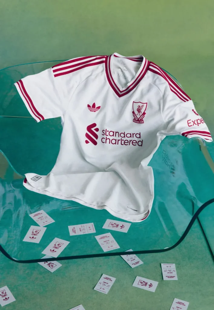 El Liverpool recupera la mítica camiseta visitante de 1985-1988 para la 2026-2027