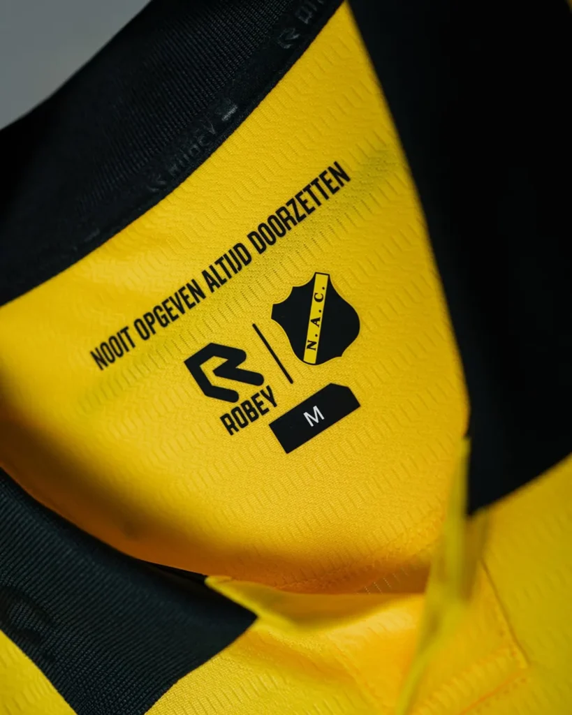 NAC Breda celebra los 30 años del Rat Verlegh Stadion con sus camisetas 2026-2027