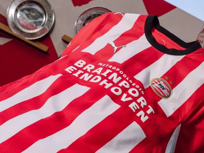 La camiseta local del PSV 2026-2027 celebra el Philips Stadion con su diseño de siempre