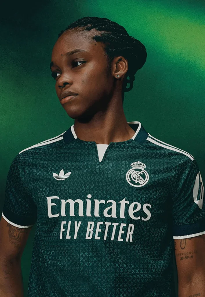 La camiseta suplente del Real Madrid 2026-2027 recupera el verde oscuro con un patrón muy especial