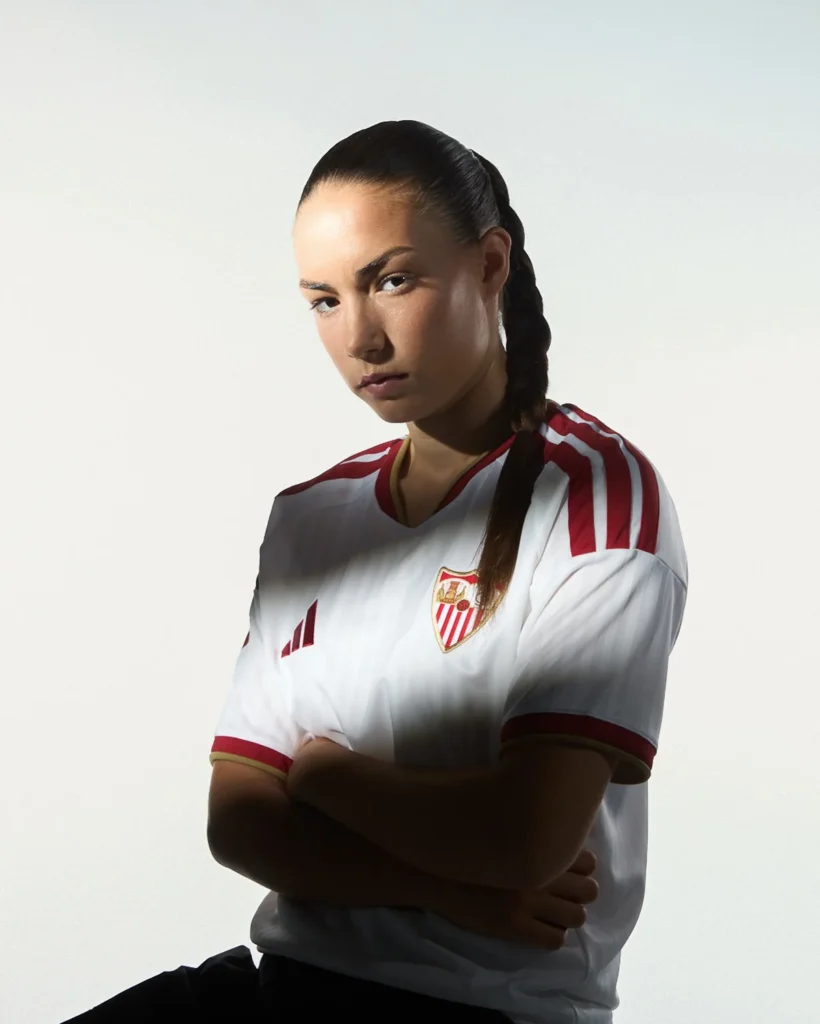 El Sevilla FC presenta sus camisetas 2026-2027 bajo el lema “Siempre con orgullo, Sevilla”