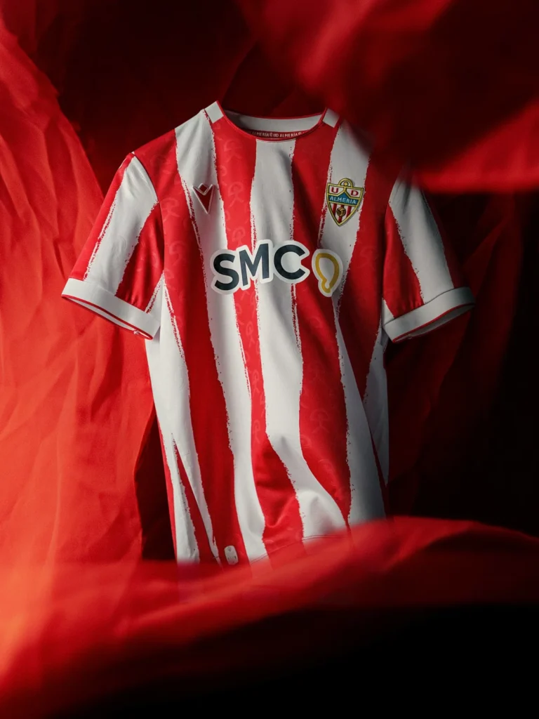 La UD Almería rinde homenaje al Indalo en sus camisetas 2026-2027