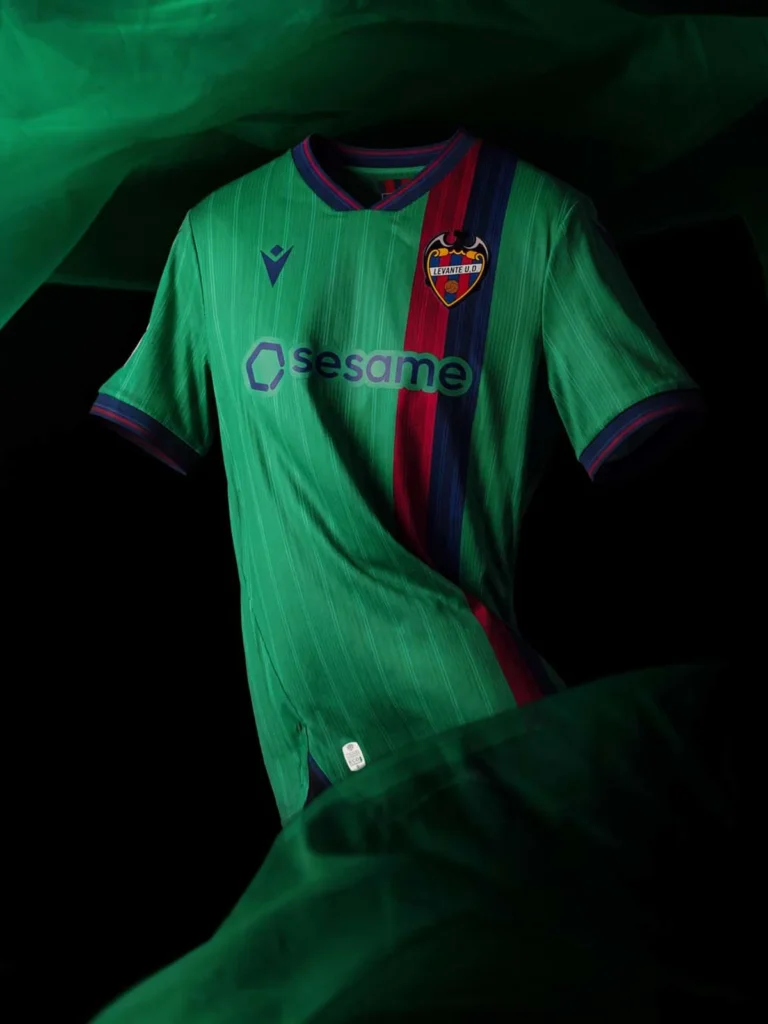 Las camisetas del UD Levante 2026-2027 apuestan por una imagen elegante