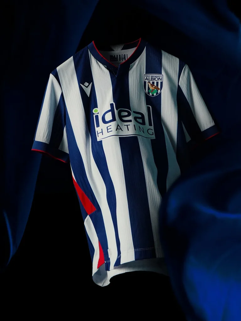 El West Bromwich Albion presenta sus camisetas 2026-2027 con un homenaje al Black Country