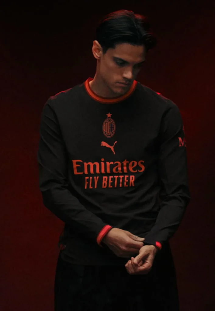 El AC Milan reinventa el rojo y negro con su tercera camiseta 2026-2027 reactiva a la luz UV