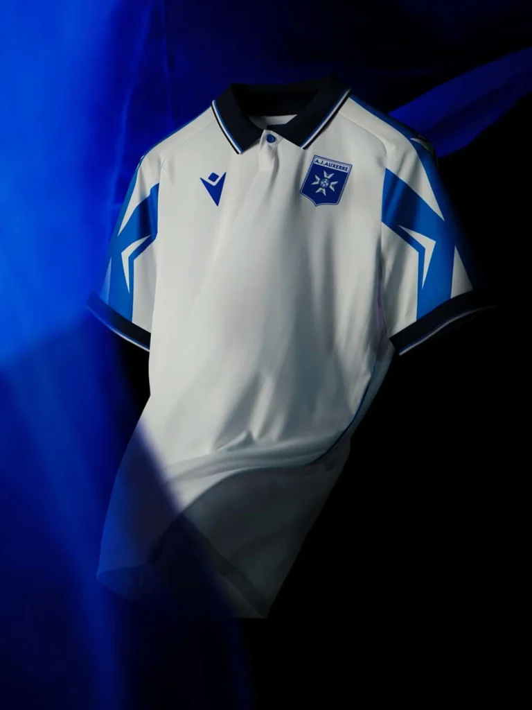 AJ Auxerre recupera el espíritu del doblete de 1995-1996 en sus camisetas 2026-2027