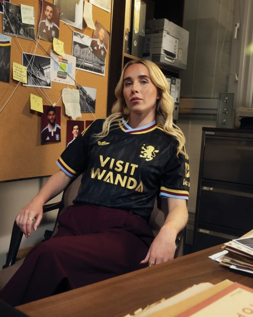 Aston Villa rinde tributo a Villa Park y a los años sesenta con sus camisetas 2026-2027