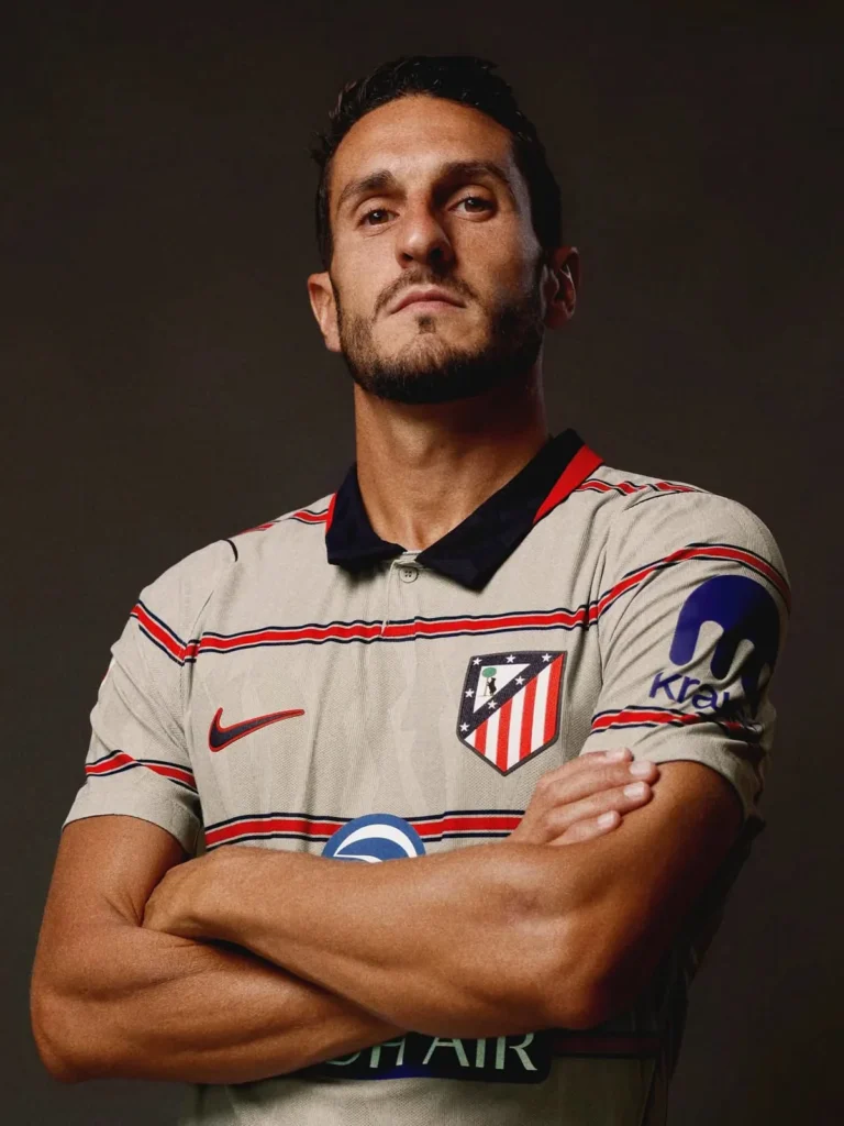La tercera camiseta del Atlético de Madrid 2026-2027 es gris con detalles rojiblancos