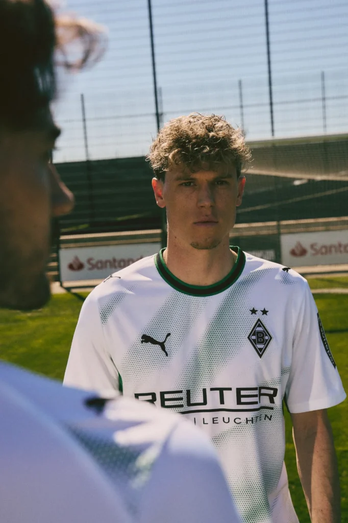 El Borussia Mönchengladbach presenta sus camisetas 2026-2027 pensadas para una nueva generación