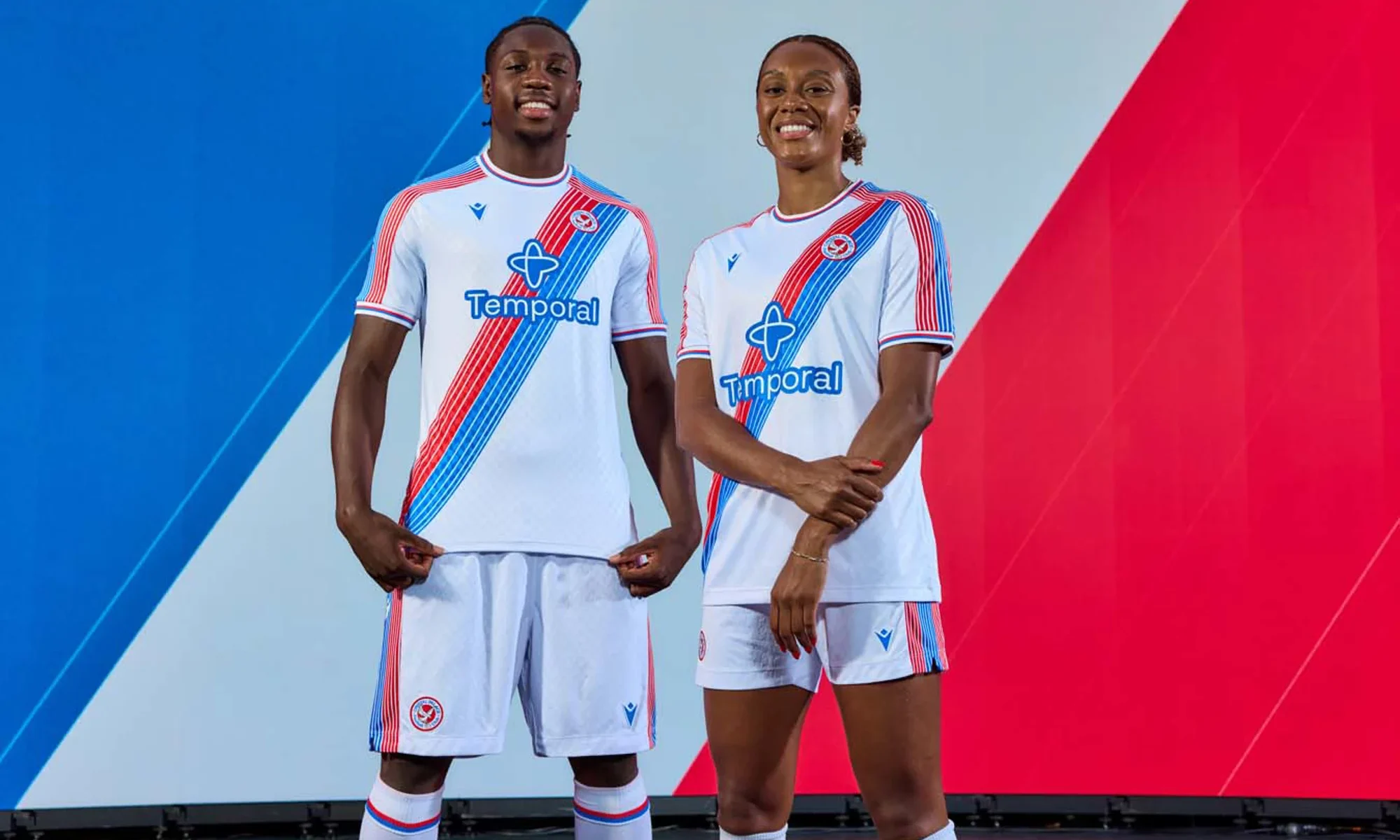 El Crystal Palace recupera su icónica banda diagonal en las camisetas 2026-2027