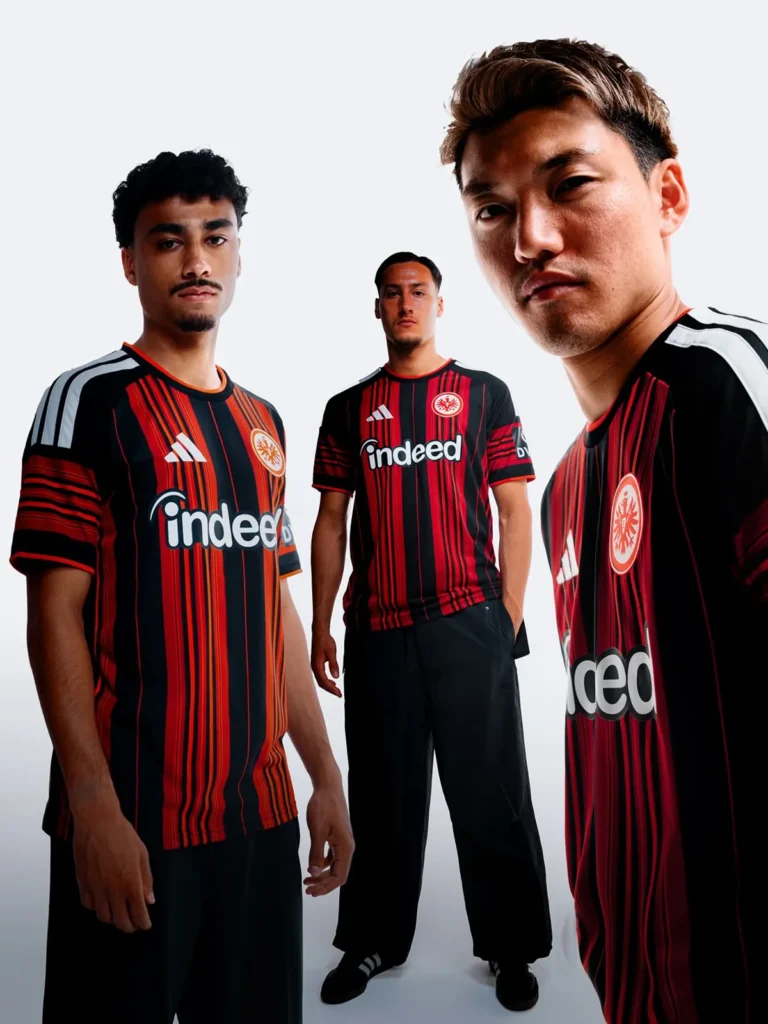 El Eintracht Frankfurt homenajea a la ciudad y al club en sus camisetas 2026-2027