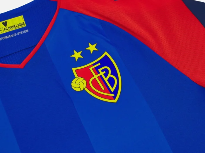 El FC Basel rinde tributo a su Rotblau con las camisetas 2026-2027