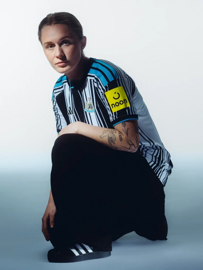 El Newcastle United combina tradición e innovación en sus camisetas 2026-2027