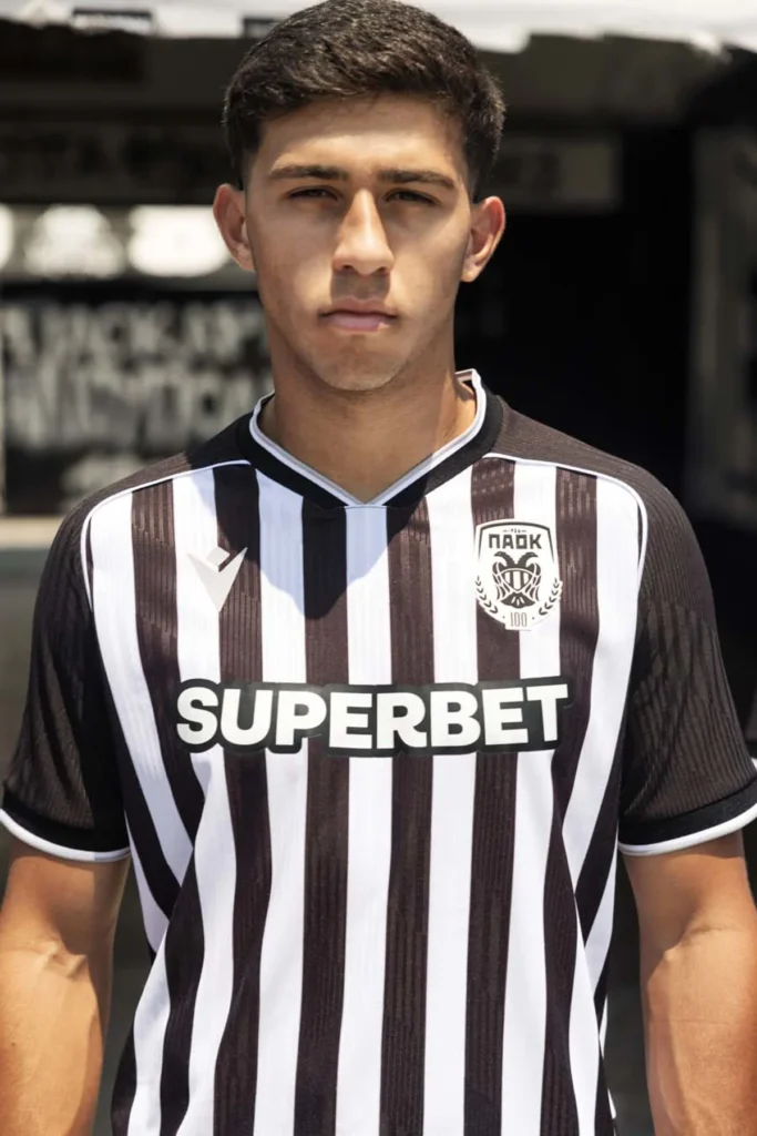 PAOK celebra su centenario con las nuevas camisetas 2026-2027 de Macron