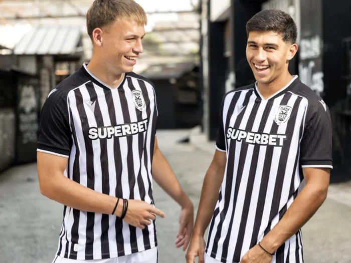 PAOK celebra su centenario con las nuevas camisetas 2026-2027 de Macron
