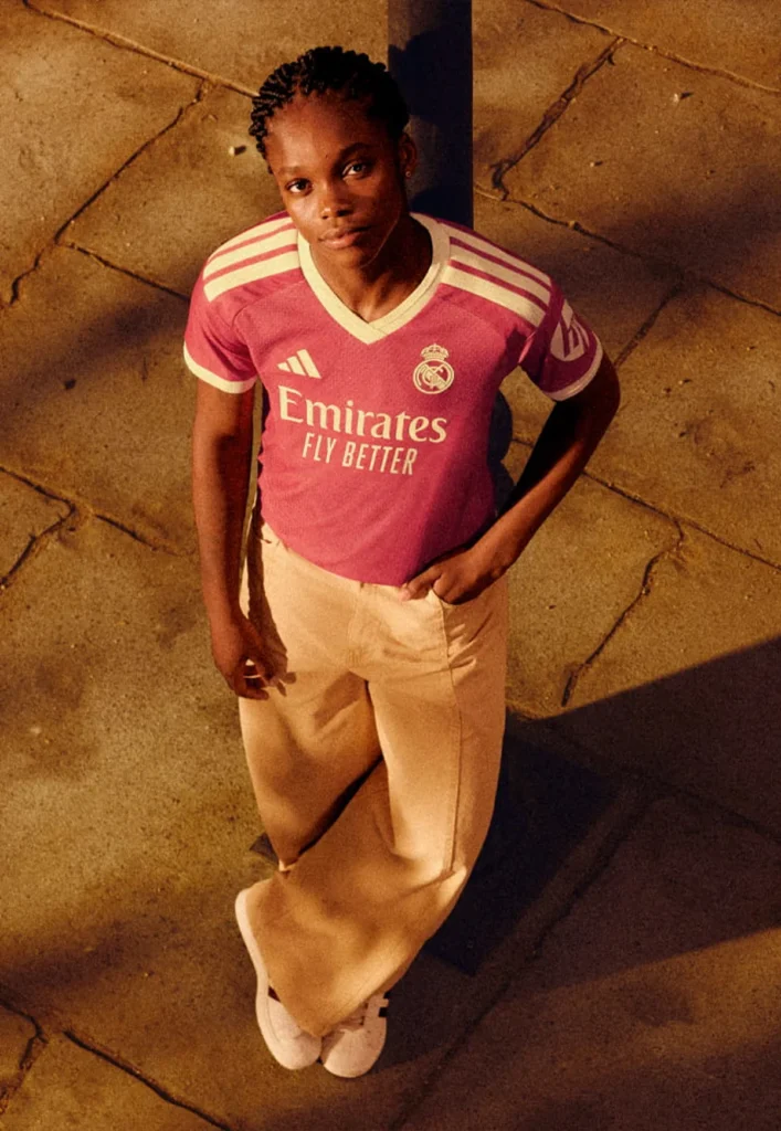 La tercera camiseta rosa del Real Madrid 2026-2027 está inspirada en su afición
