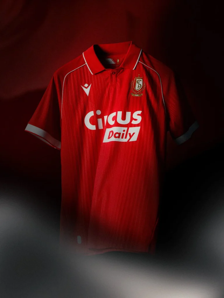 Standard de Lieja presenta sus camisetas 2026-2027 con Macron: tradición, elegancia y la Ciudad Ardiente
