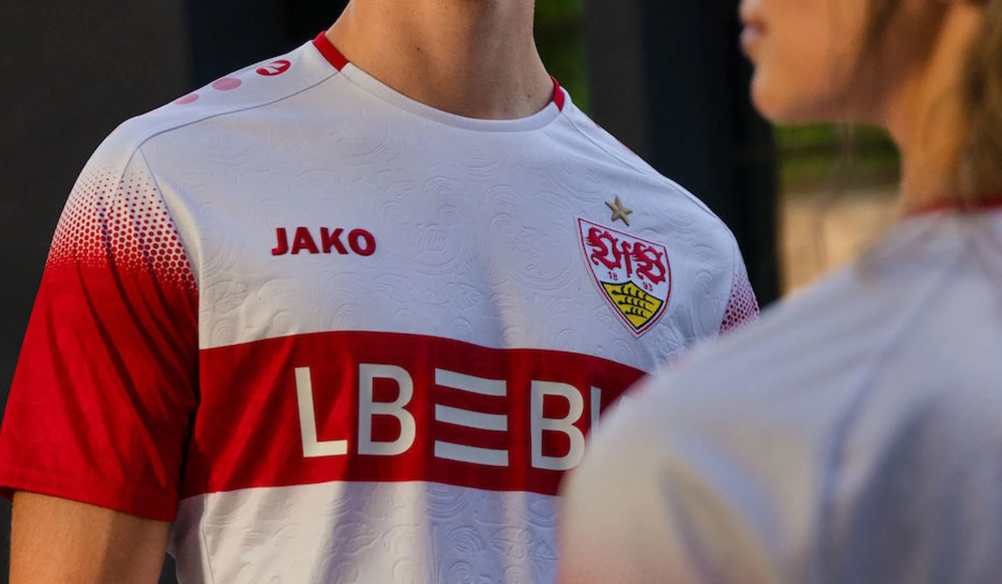 El VfB Stuttgart rinde homenaje a Bad Cannstatt con sus camisetas 2026-2027