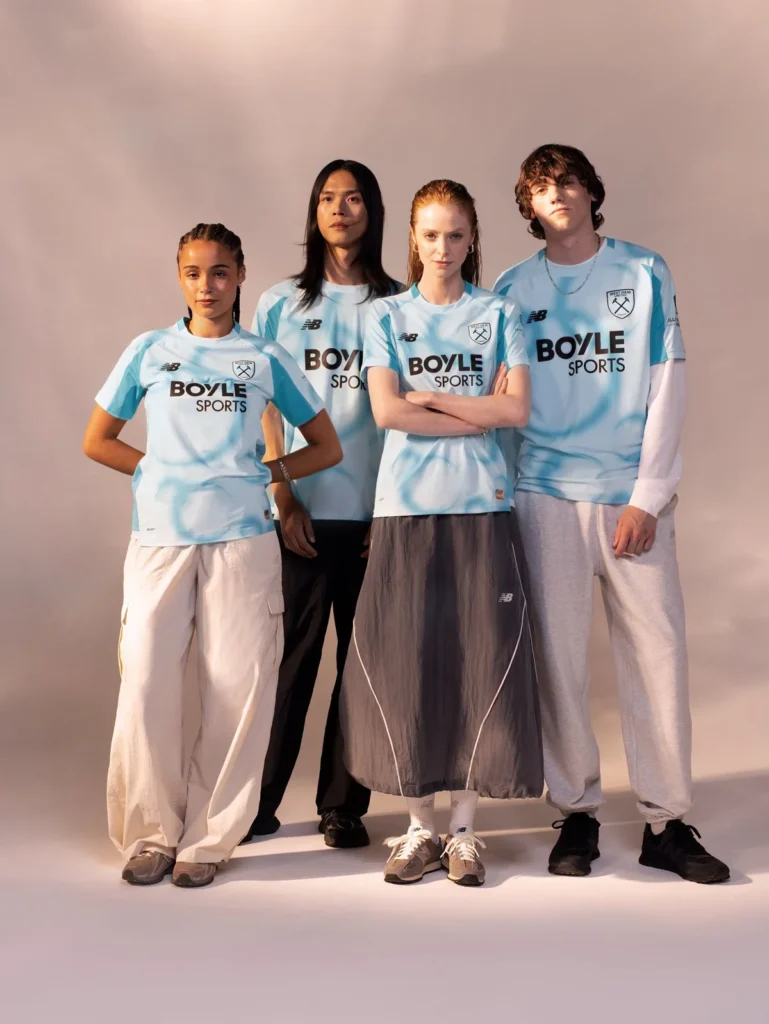 West Ham United abre un nuevo capítulo con New Balance: así son sus camisetas 2026-2027
