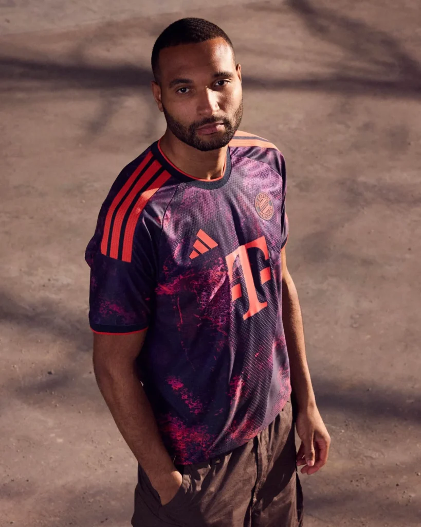 La tercera camiseta del Bayern de Múnich 2026-2027 celebra cuatro momentos históricos