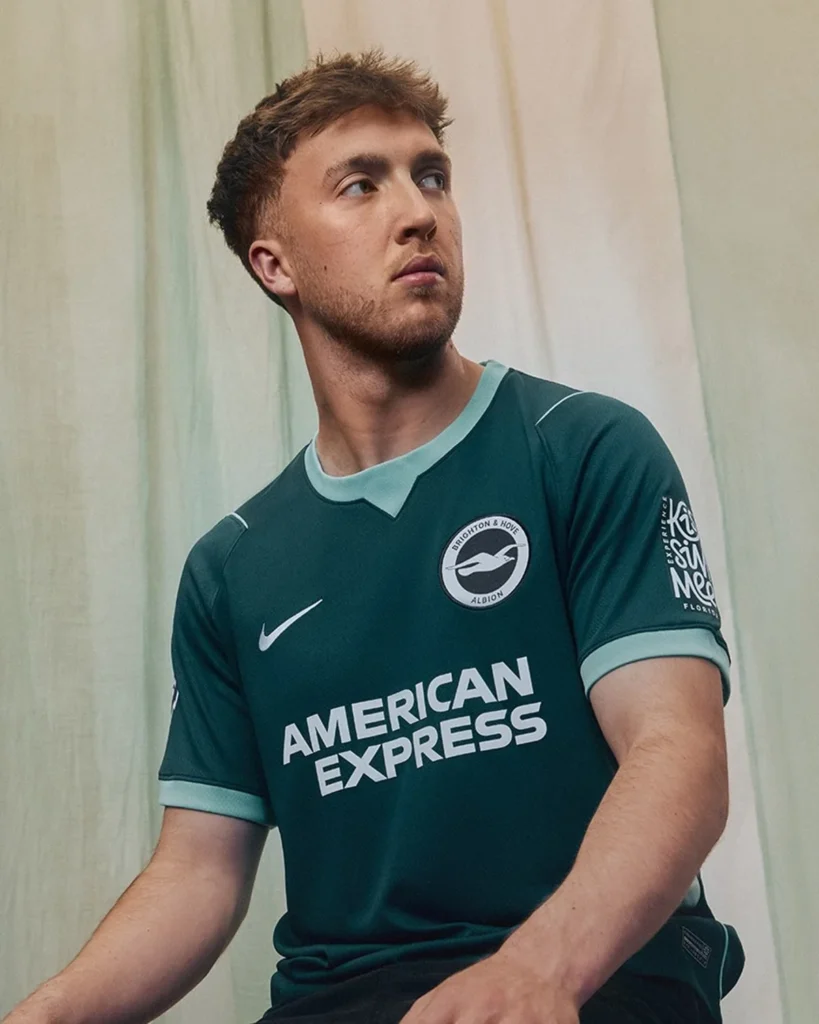 El Brighton mira a la final de 1983 en sus camisetas 2026-2027