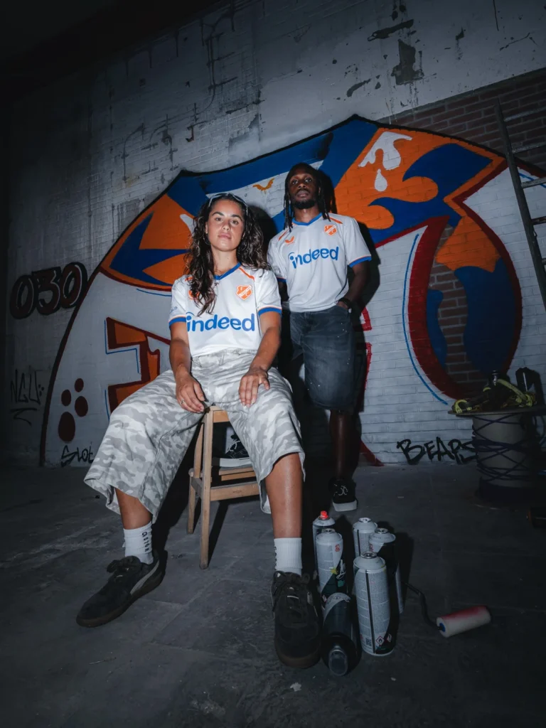 El FC Utrecht viaja a los años 90, al tigre y al grafiti en sus camisetas 2026-2027