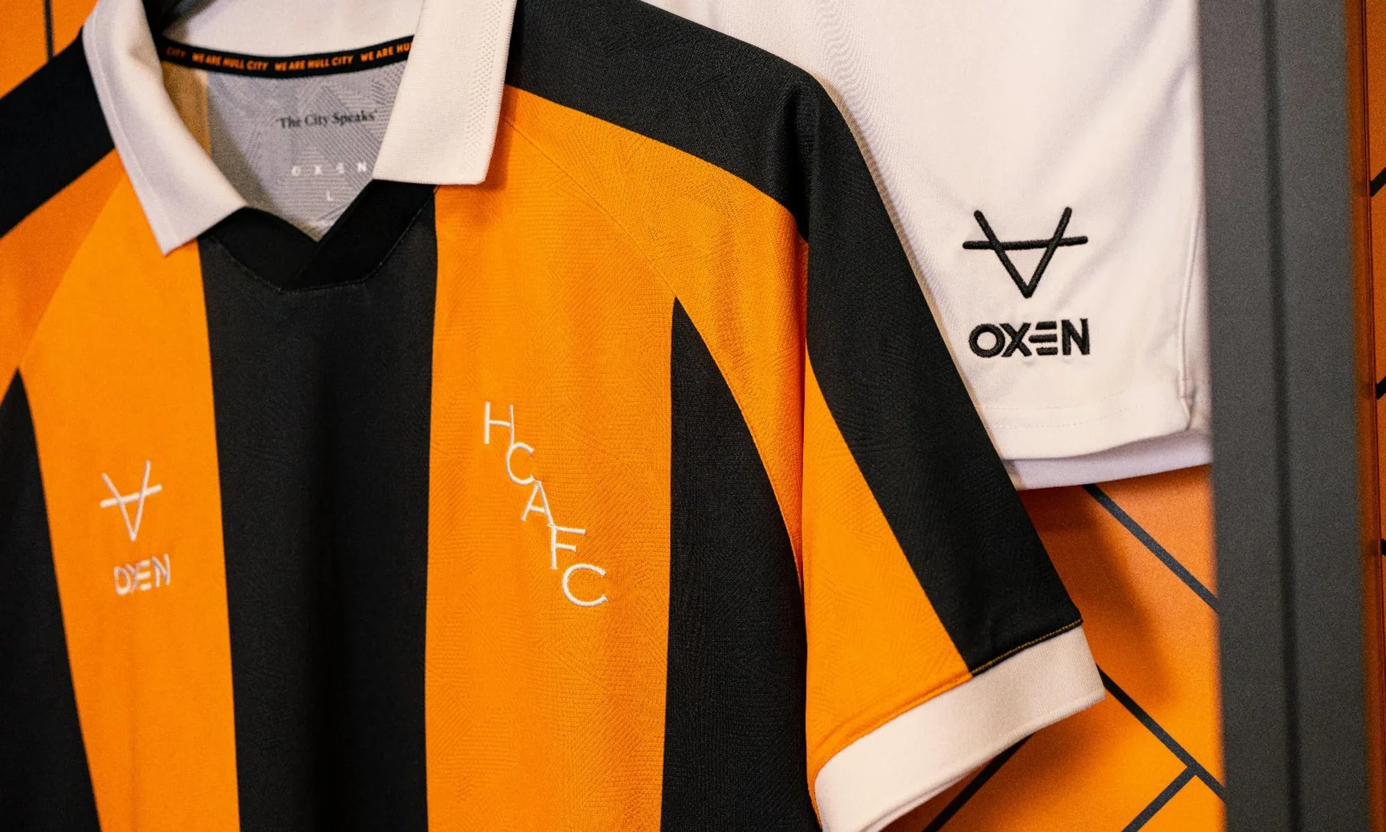 El Hull City recupera sus camisetas históricas en la temporada 2026-2027
