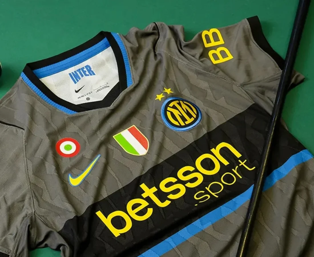El Inter de Milán revive los años noventa en su tercera camiseta 2026-2027