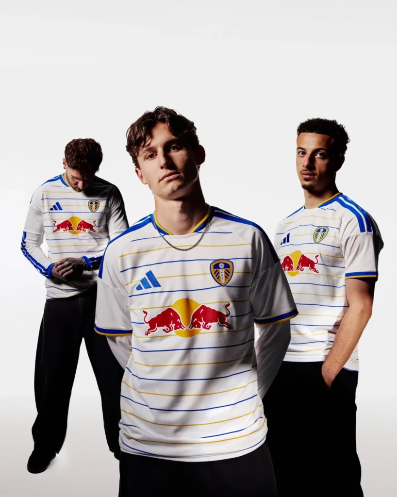 El Leeds United celebra 400 años de ciudad y la rosa de Yorkshire en 2026-2027