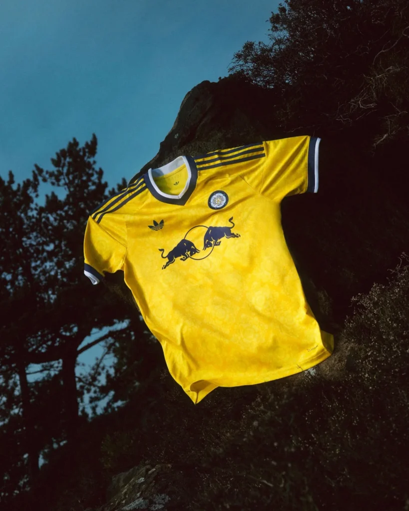 El Leeds United celebra 400 años de ciudad y la rosa de Yorkshire en 2026-2027