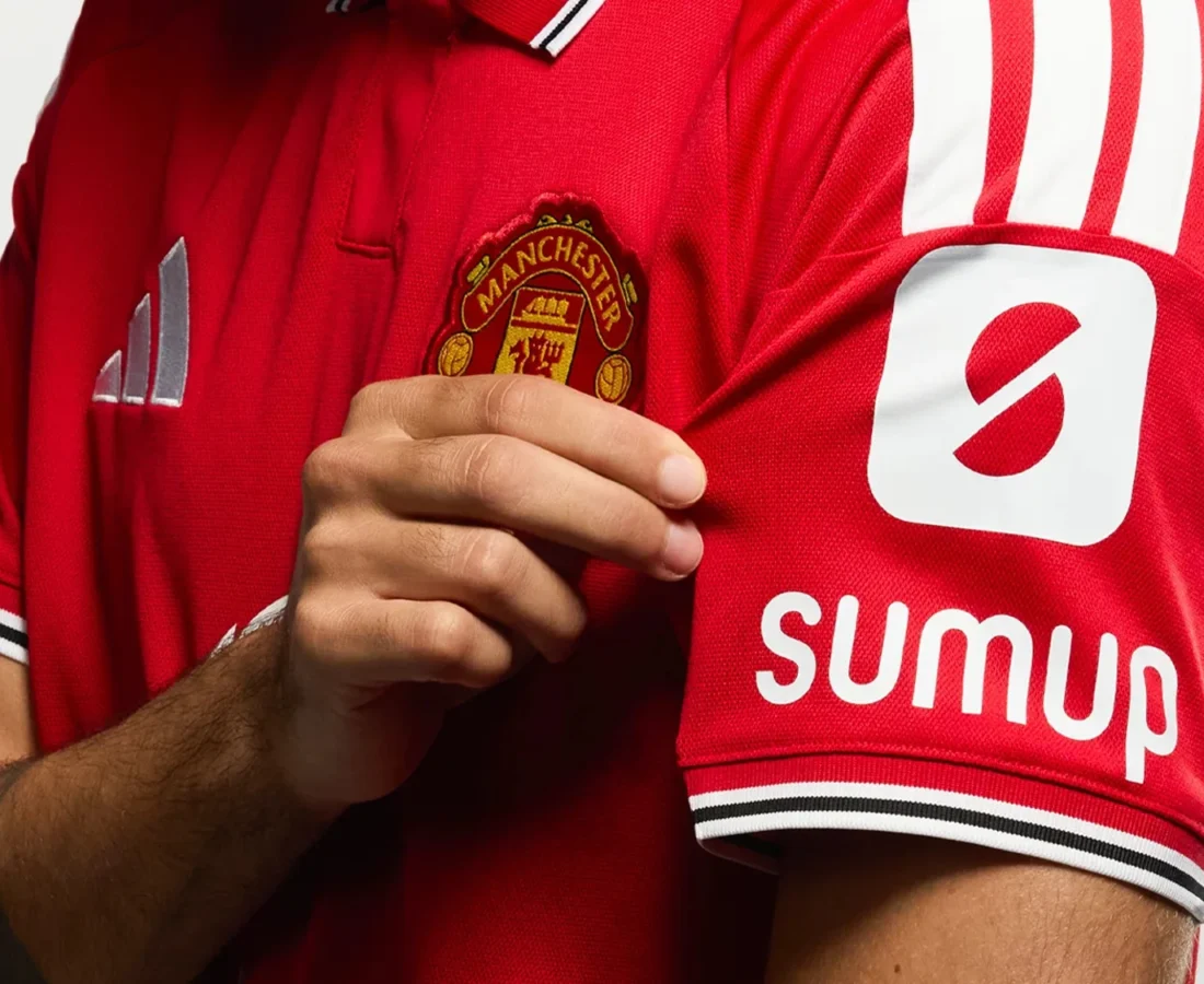 SumUp se convierte en el nuevo patrocinador de manga del Manchester United