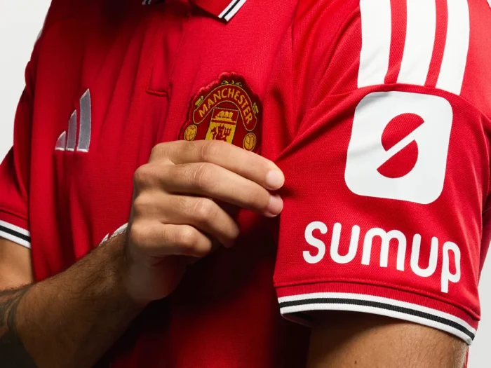 SumUp se convierte en el nuevo patrocinador de manga del Manchester United