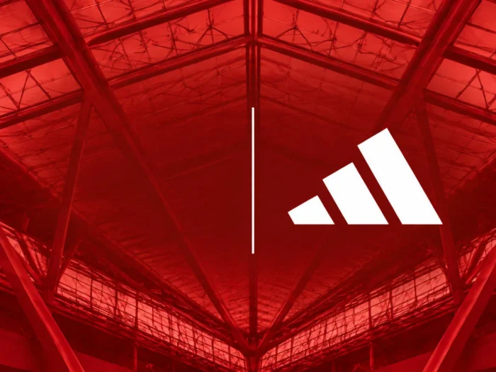 Los primeros detalles de la camiseta local del Ajax 2027-2028 apuntan a la estación Bijlmer ArenA