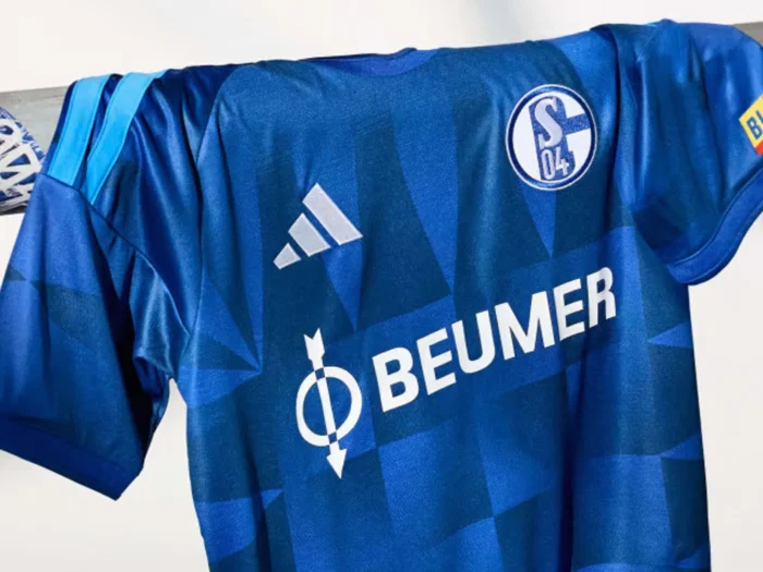 El Schalke 04 celebra los 25 años del VELTINS-Arena en sus camisetas 2026-2027