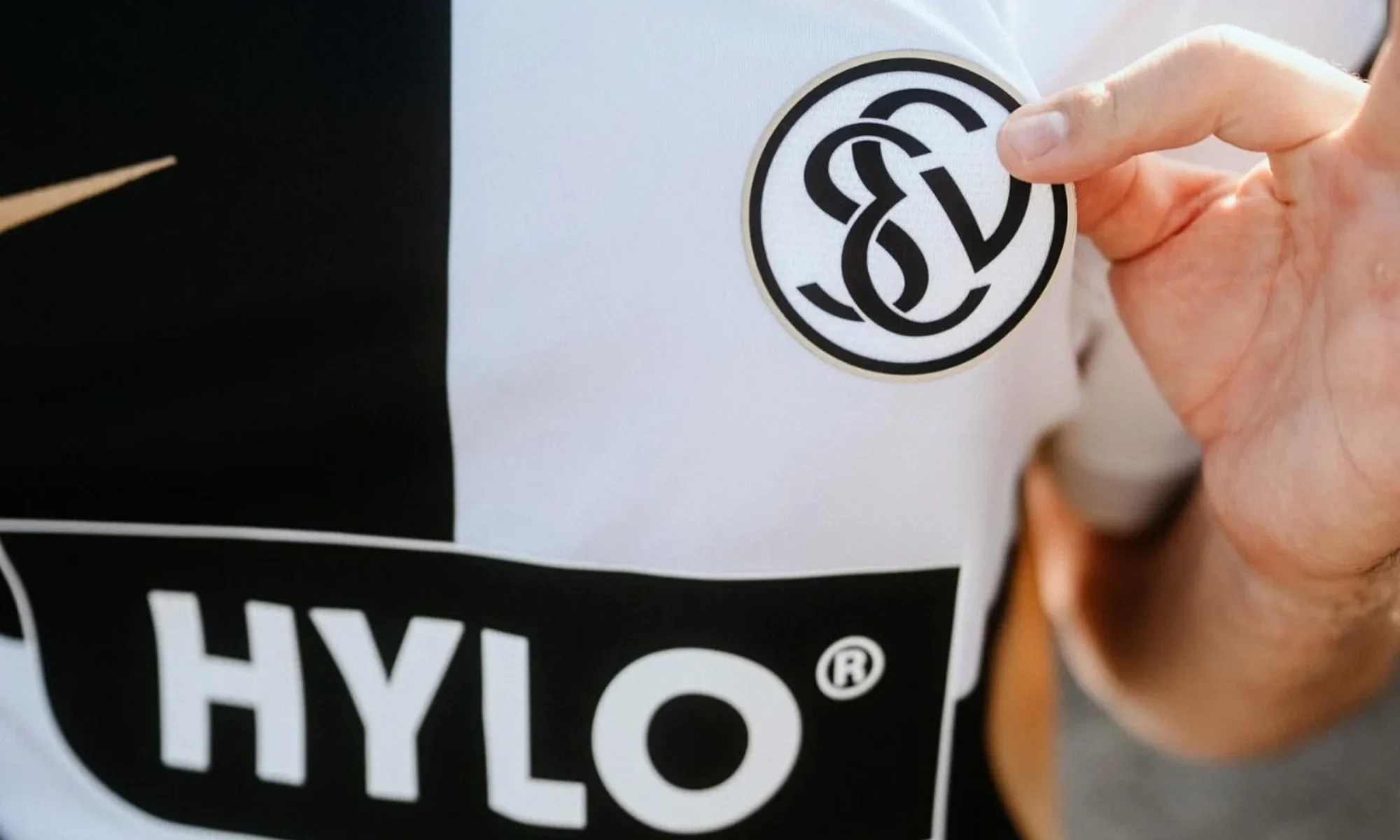 El SV Elversberg estrena sus primeras camisetas de Bundesliga para 2026-2027
