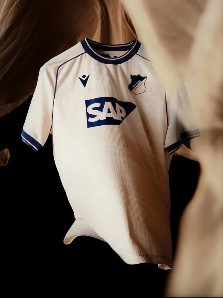 El TSG Hoffenheim estrena camisetas 2026-2027 de la mano de Macron