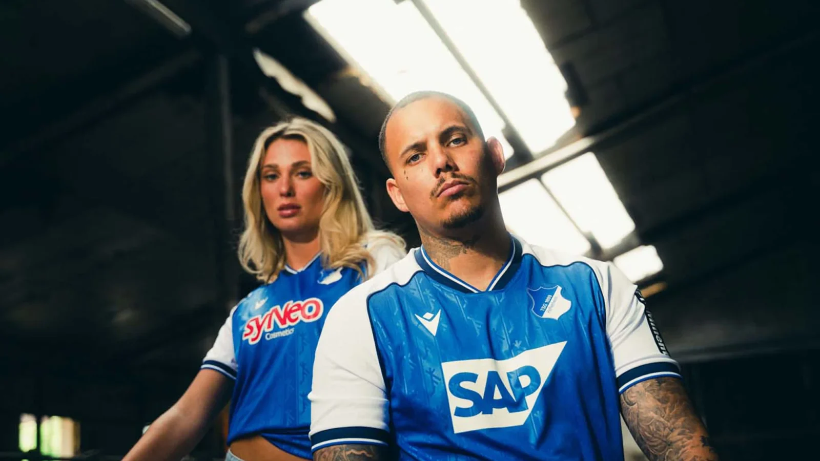 El TSG Hoffenheim estrena camisetas 2026-2027 de la mano de Macron