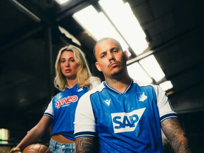 El TSG Hoffenheim estrena camisetas 2026-2027 de la mano de Macron